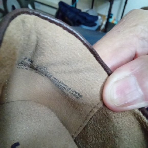 Stylish Brown Leather Loafers for Women - Picture 8 of 8